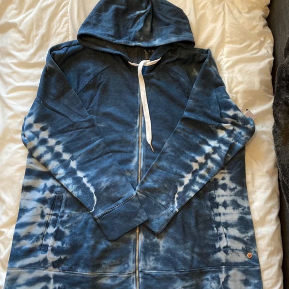 Livi Active Tops - LIVI Tye Dye Hooded Sweatshirt size 22-24